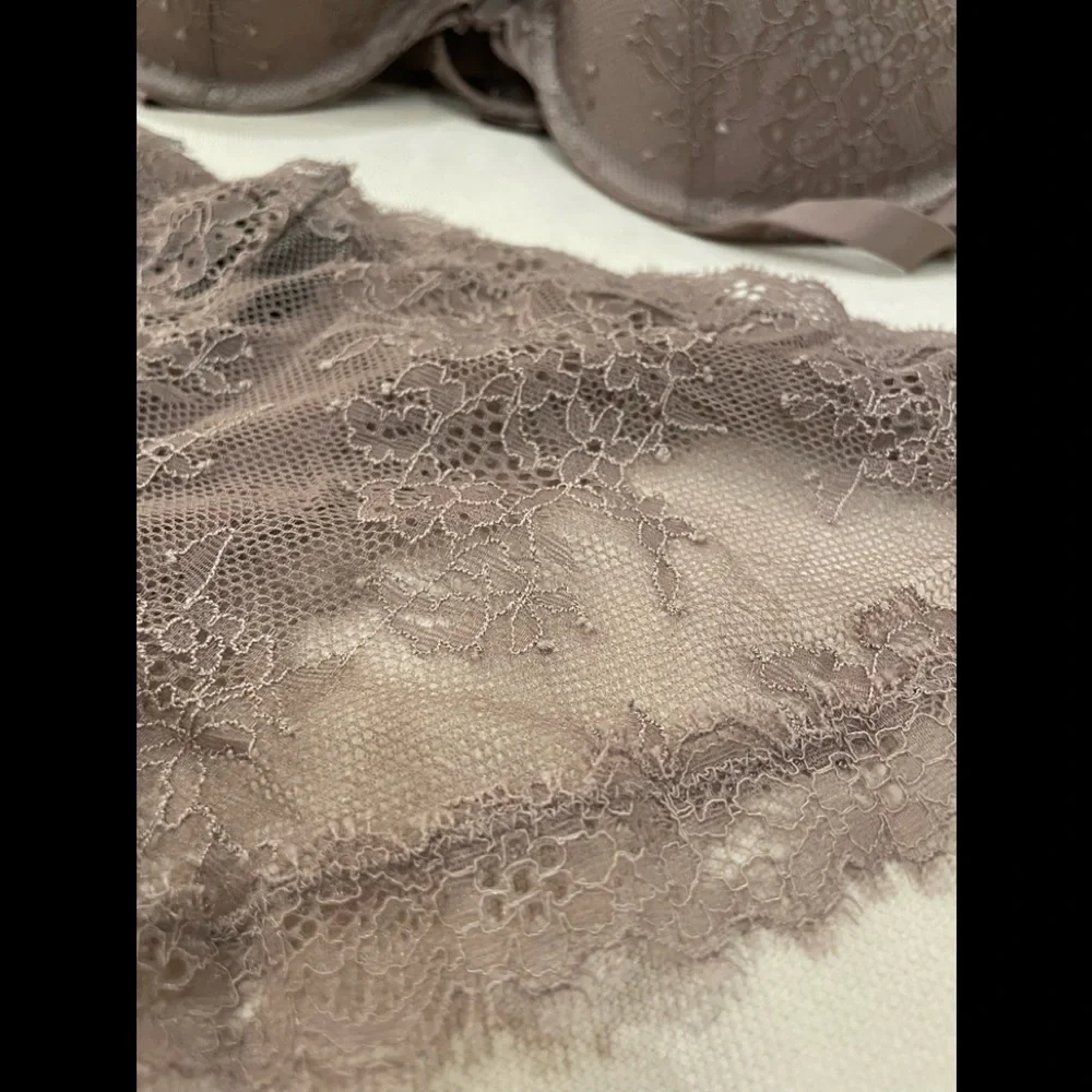 ❤️ BEAUTIFUL BRAND NEW NVR WORN LIGHT MAUVE/GRAY LACY & SEXY VS SET! - Picture 7 of 15
